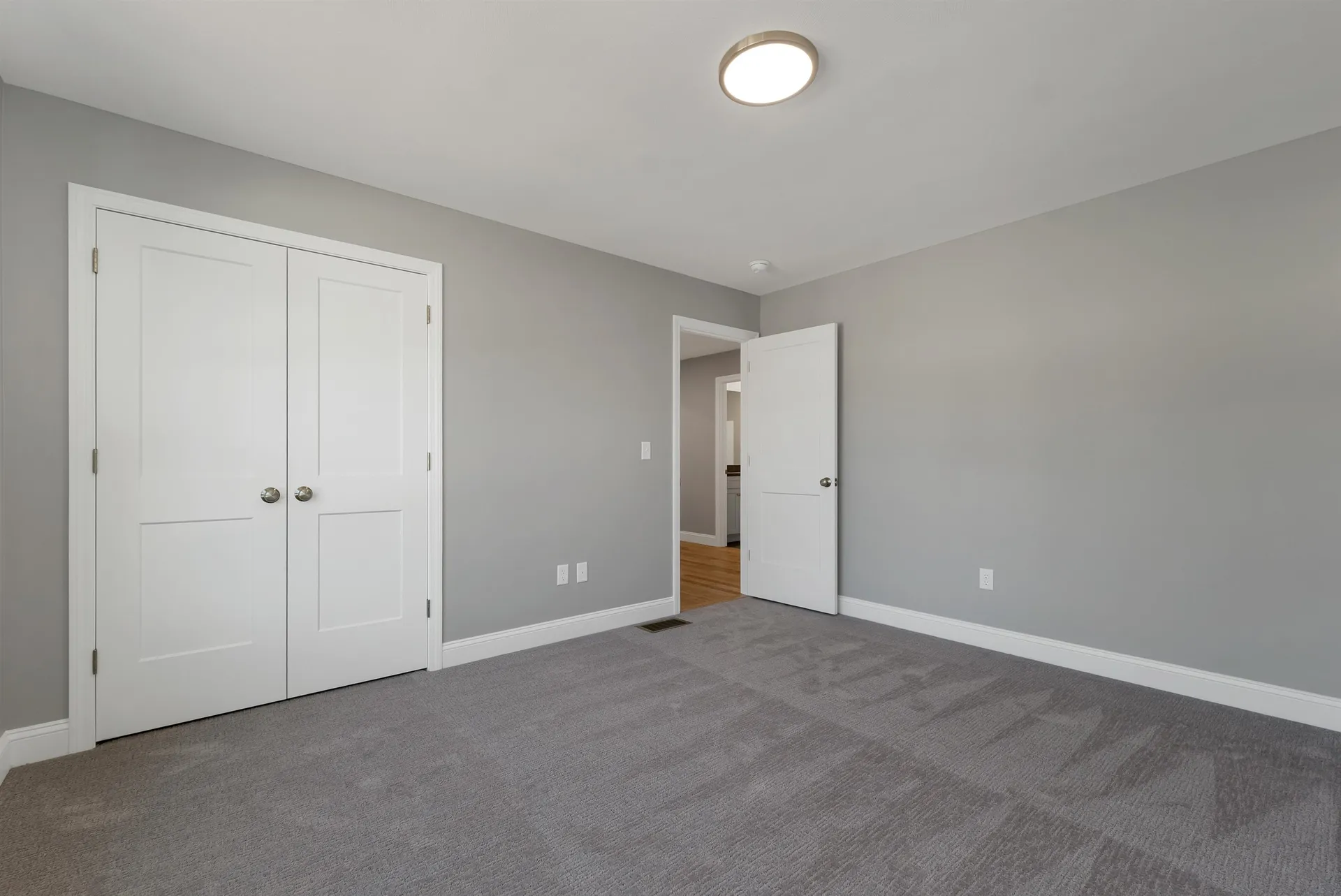 12 Shelburne Lane Concord NH 03301