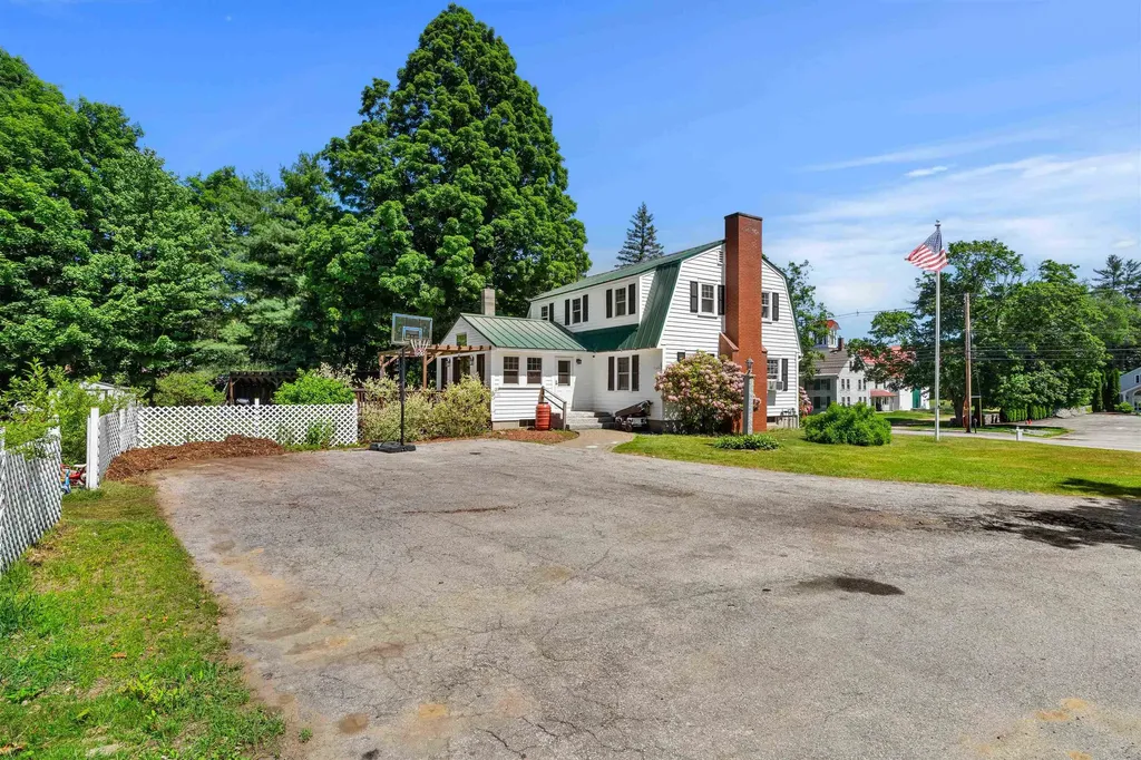 171 King Street Boscawen NH 03303
