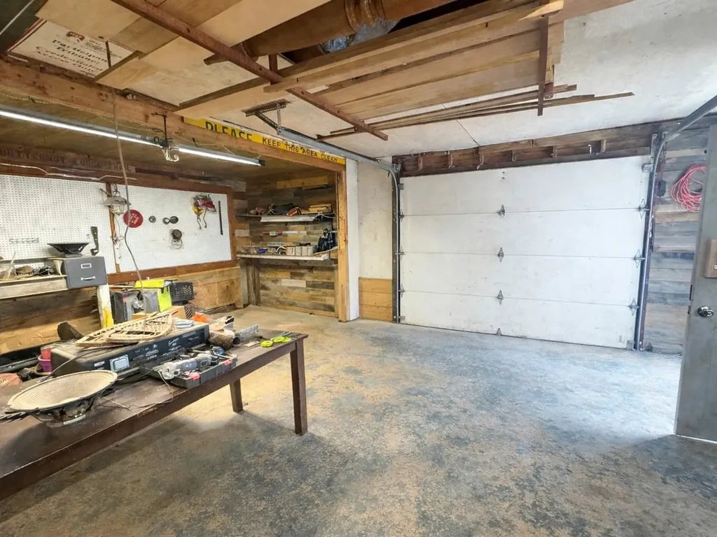 37 Lois Lane Williston VT 05495