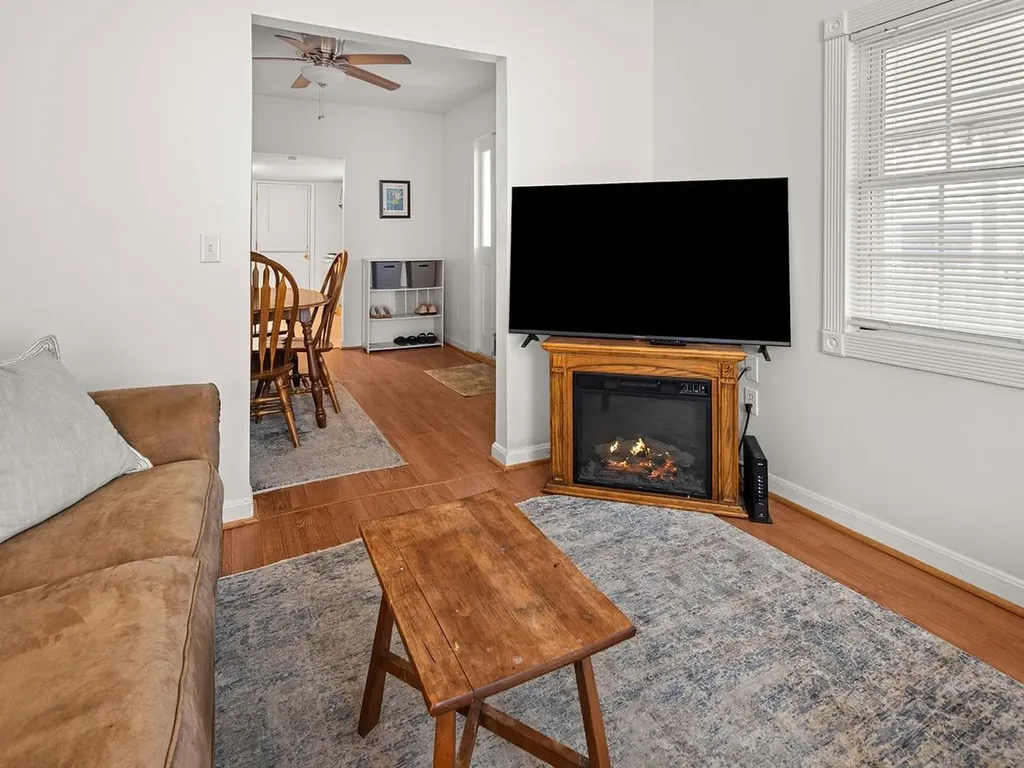 37 Lois Lane Williston VT 05495