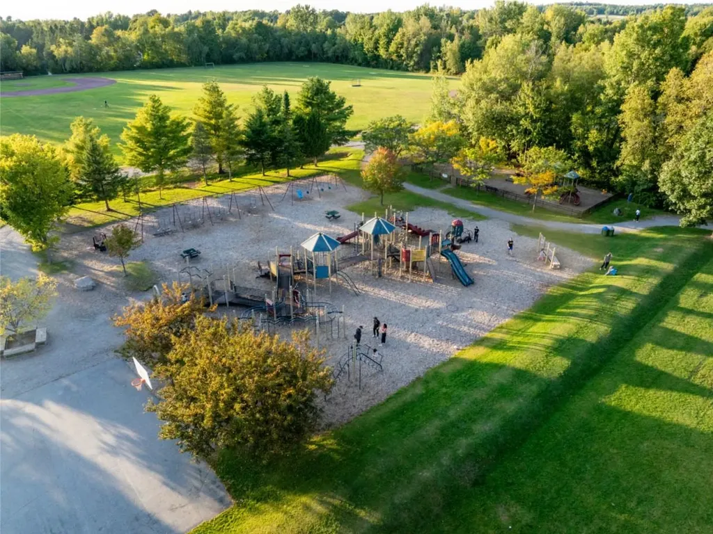 37 Lois Lane Williston VT 05495