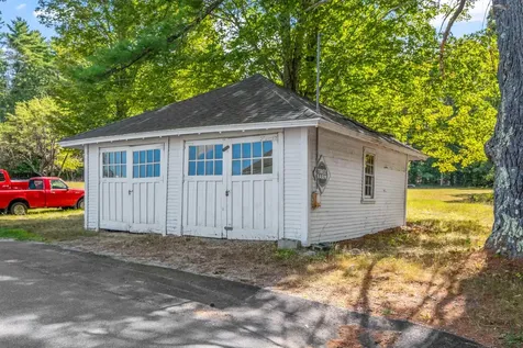 4 Ferry Road Moultonborough NH 03254