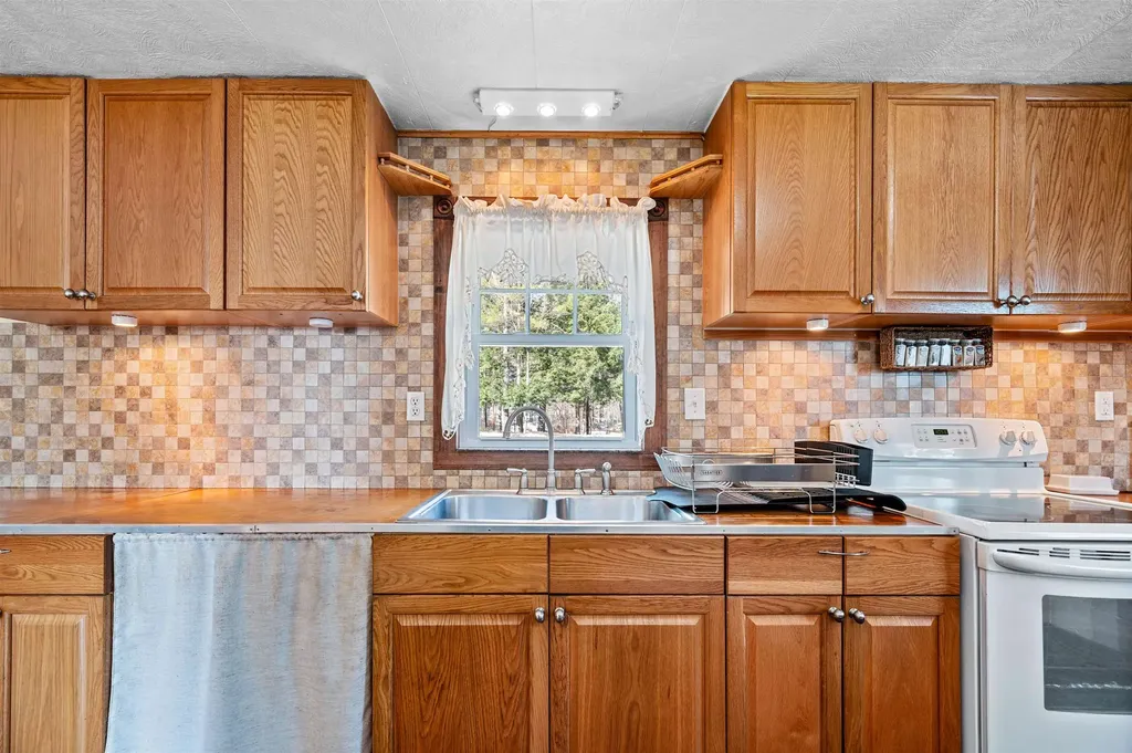 310 Hill Street Extension Berlin VT 05602