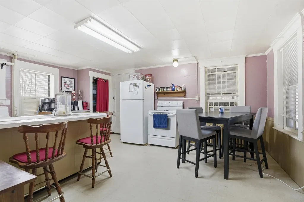 88 Pleasant Street Claremont NH 03743