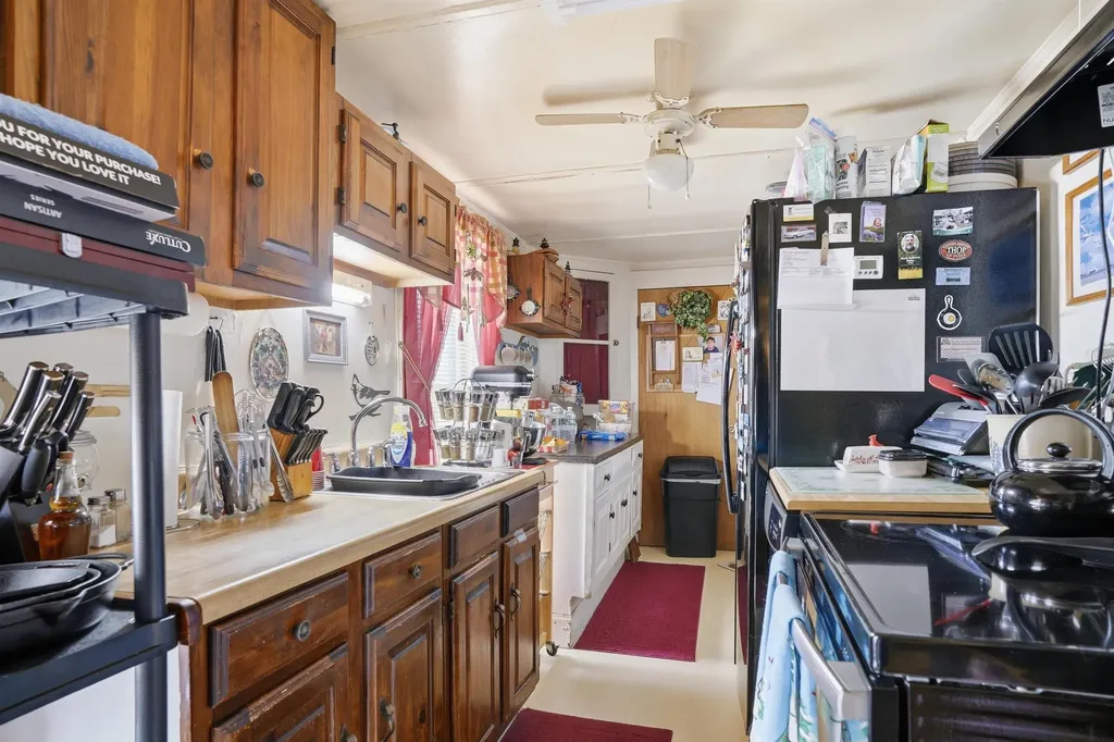 88 Pleasant Street Claremont NH 03743