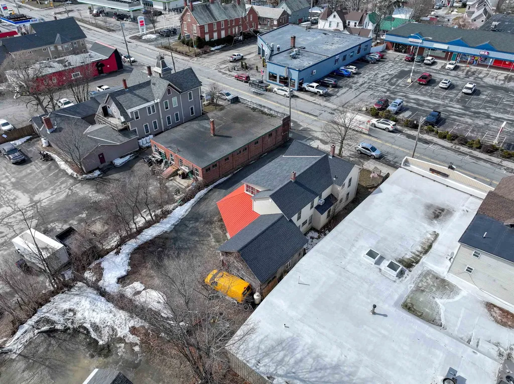 88 Pleasant Street Claremont NH 03743