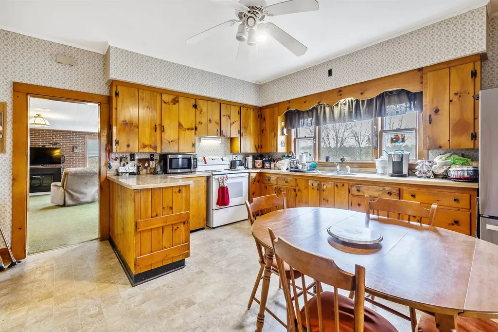 2 River Road Fairfax VT 05454