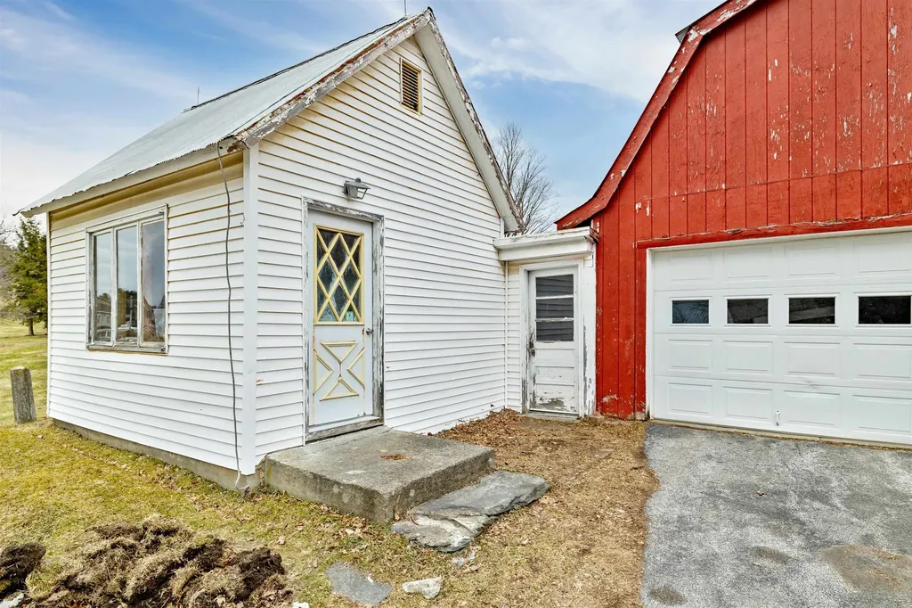 2 River Road Fairfax VT 05454