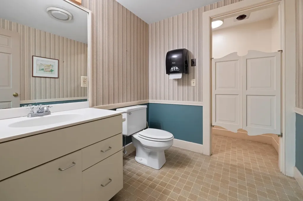 68 Lyme Road Hanover NH 03755