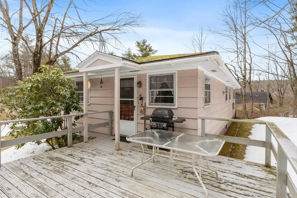 20 Ling Street Marlborough NH 03455