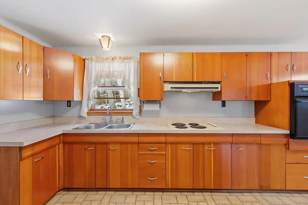 20 Ling Street Marlborough NH 03455