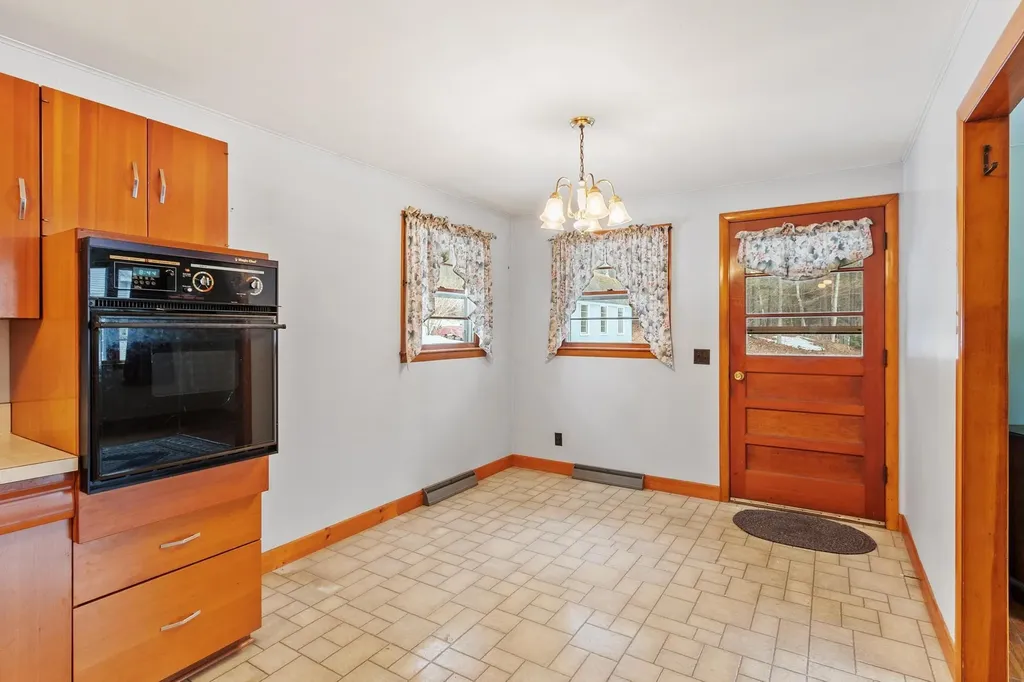 20 Ling Street Marlborough NH 03455