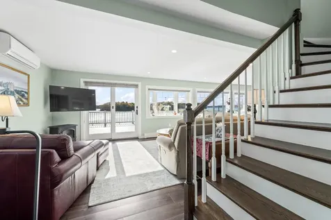 30 Cedar Point Road Durham NH 03824