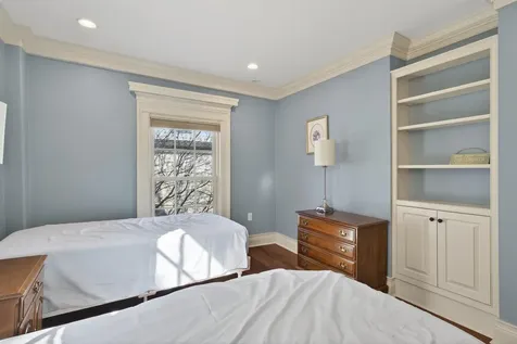 7 Islington Street Portsmouth NH 03801