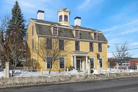 7 Islington Street Portsmouth NH 03801