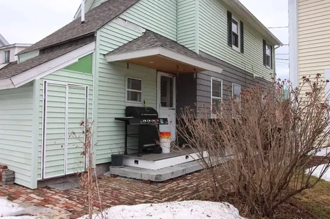 8 Central Street Pembroke NH 03275