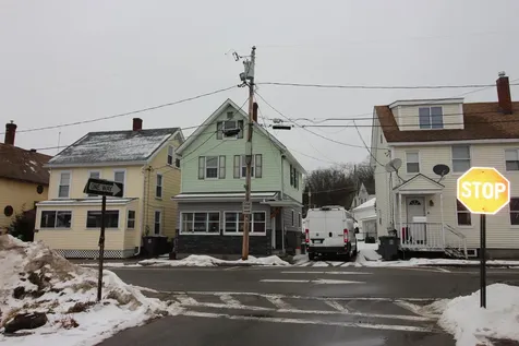 8 Central Street Pembroke NH 03275