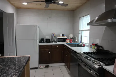 8 Central Street Pembroke NH 03275