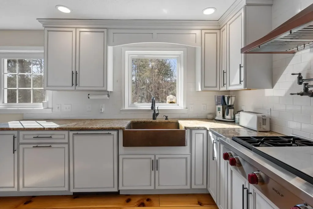 65 Kendall Hill Road Mont Vernon NH 03057