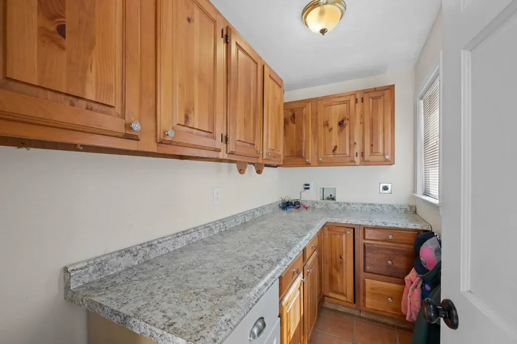 65 Kendall Hill Road Mont Vernon NH 03057