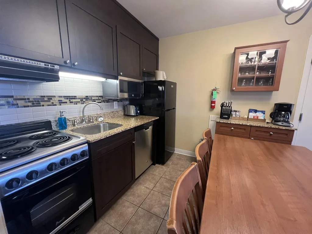 269/271, Qtr 1 89 Grand Summit Way Dover VT 05356