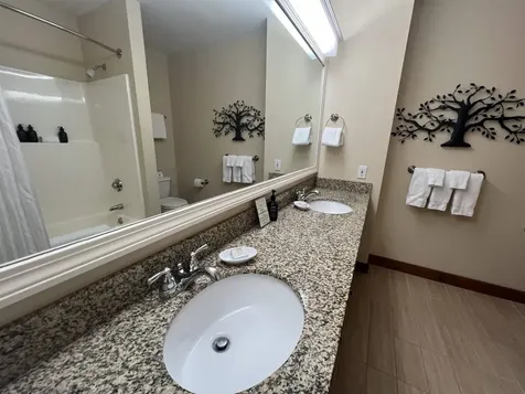 269/271, Qtr 1 89 Grand Summit Way Dover VT 05356