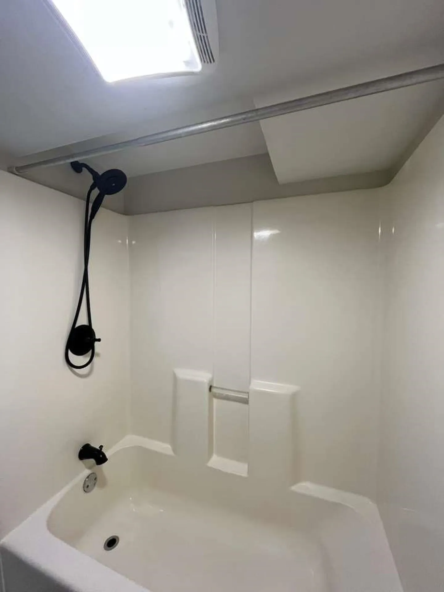 11 Amory Street Nashua NH 03060