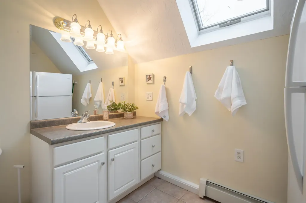 27 Alpine Circle Laconia NH 03246