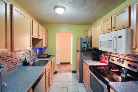 11 Strawberry Bank Road Nashua NH 03062