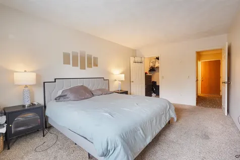 11 Strawberry Bank Road Nashua NH 03062