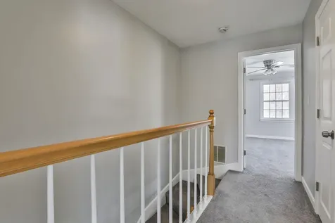 518 Fox Hollow Way Manchester NH 03104