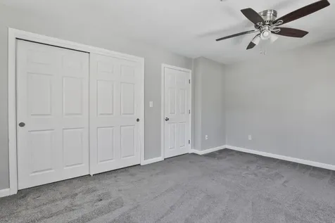 518 Fox Hollow Way Manchester NH 03104