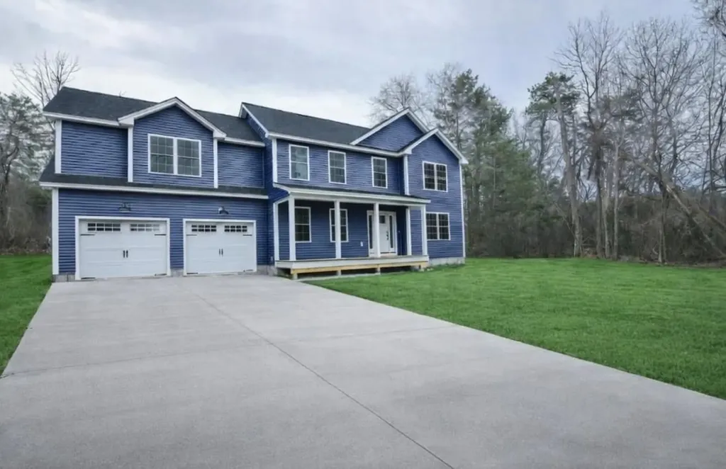 19 Mammoth Road Hooksett NH 03106