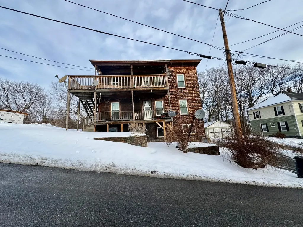 7 Light Street Lebanon NH 03766