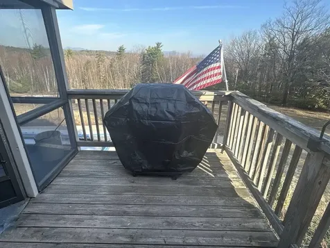 12 Mccormack Lane Eaton NH 03832