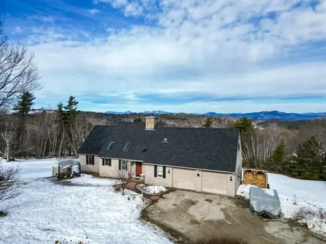 12 Mccormack Lane Eaton NH 03832