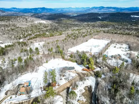 12 Mccormack Lane Eaton NH 03832