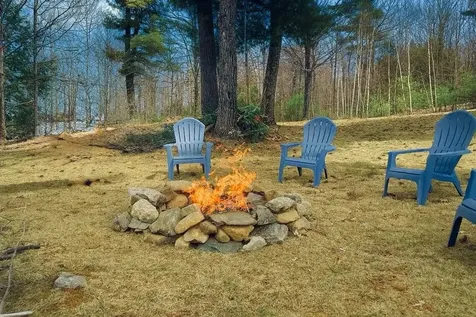 12 Mccormack Lane Eaton NH 03832