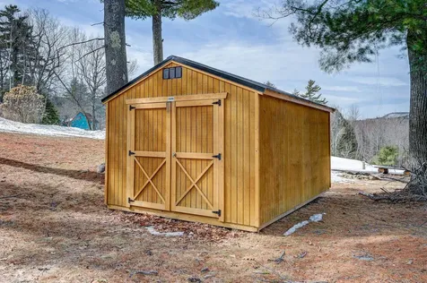 12 Mccormack Lane Eaton NH 03832