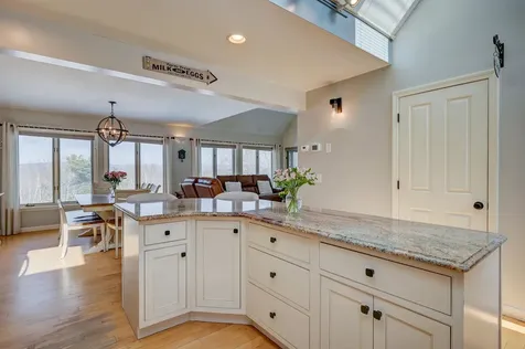 12 Mccormack Lane Eaton NH 03832