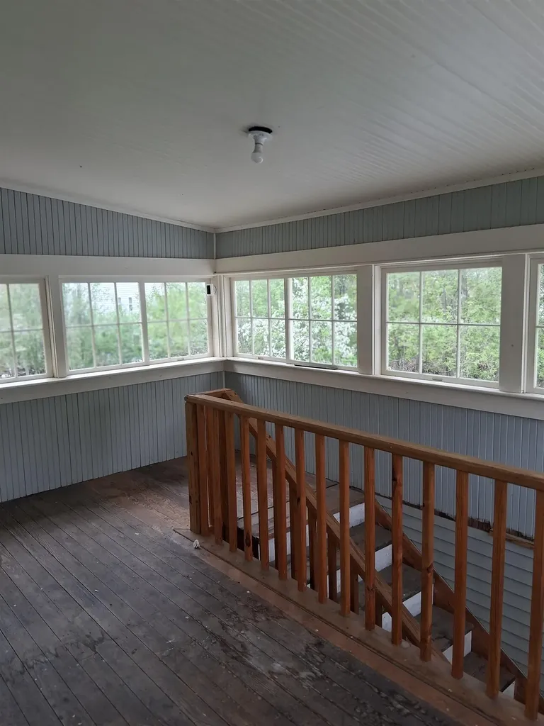 30 Cross Street Littleton NH 03561