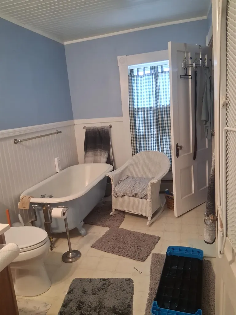 30 Cross Street Littleton NH 03561