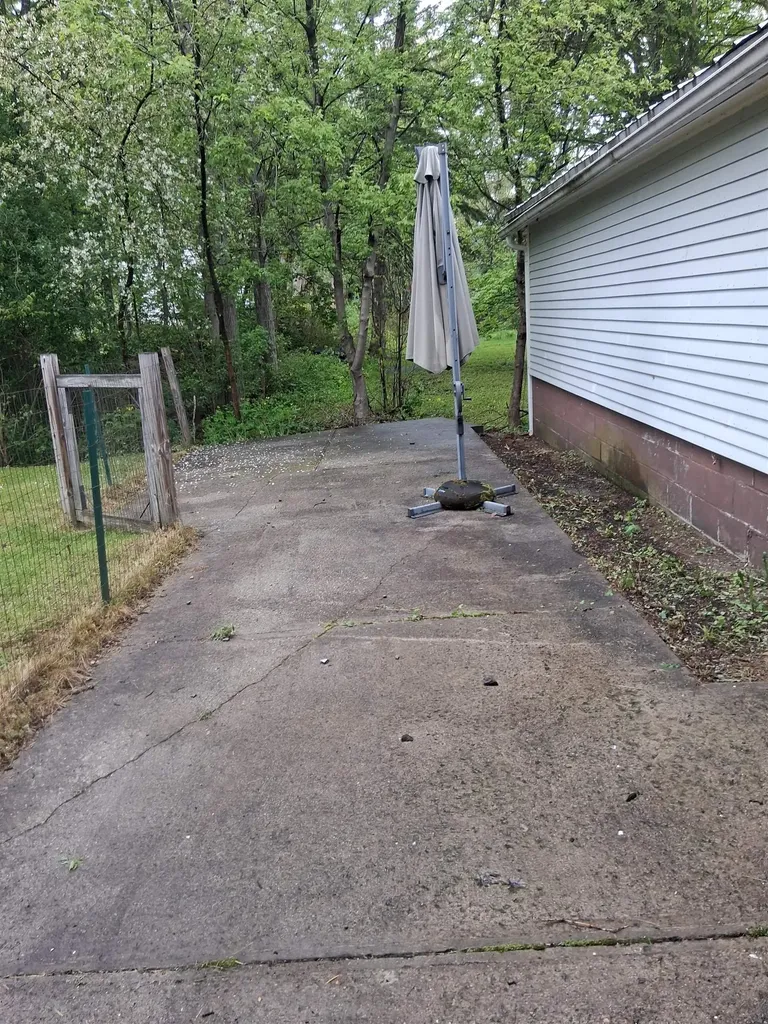 30 Cross Street Littleton NH 03561