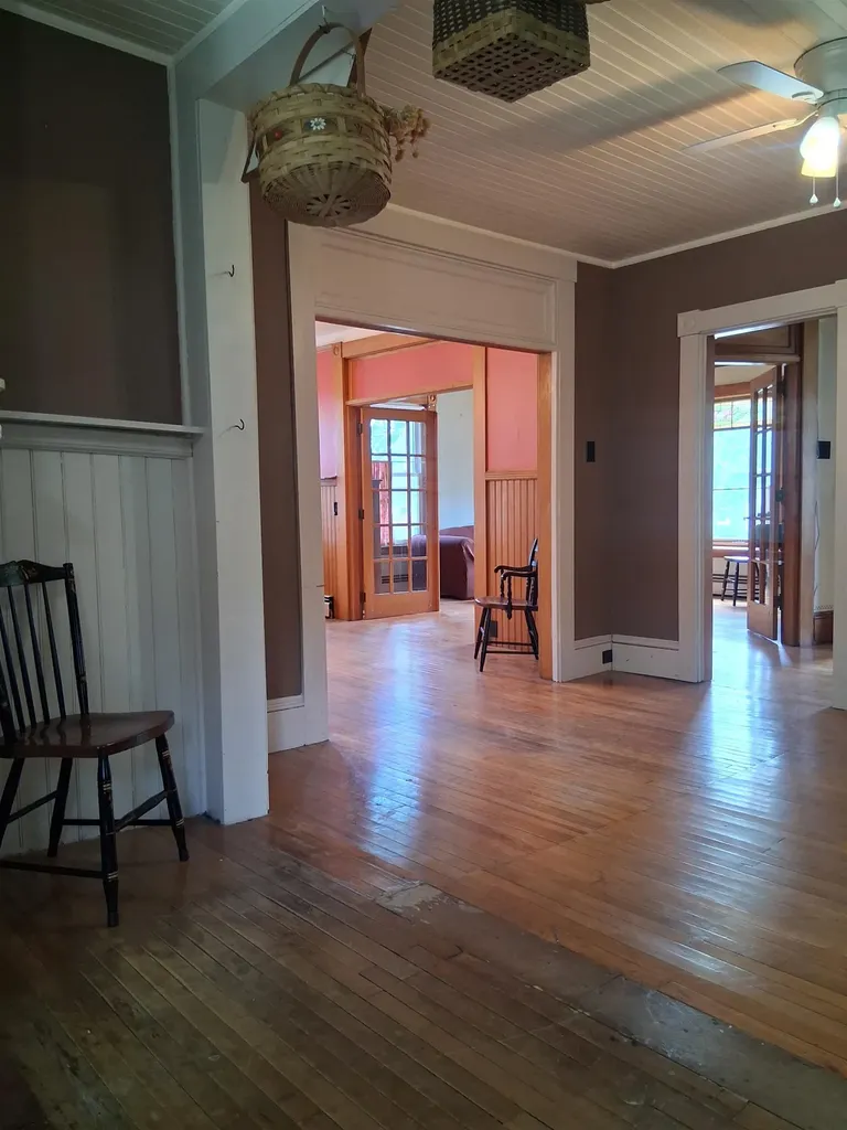 30 Cross Street Littleton NH 03561