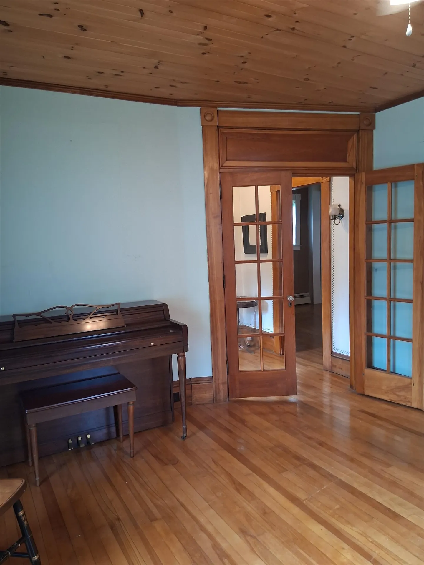 30 Cross Street Littleton NH 03561