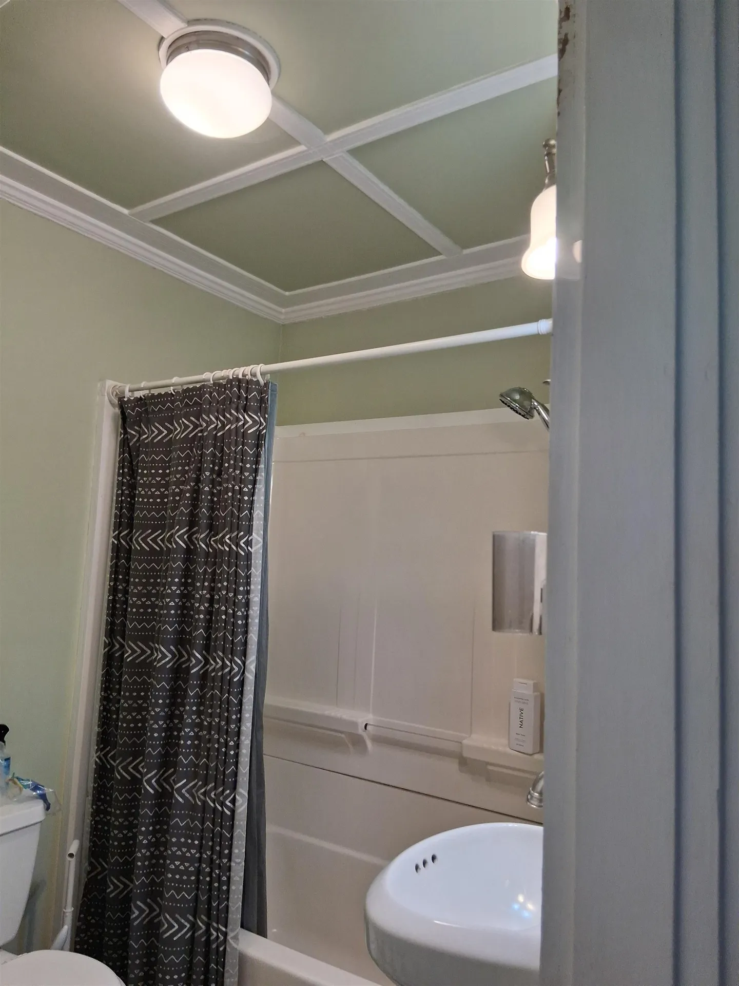 30 Cross Street Littleton NH 03561