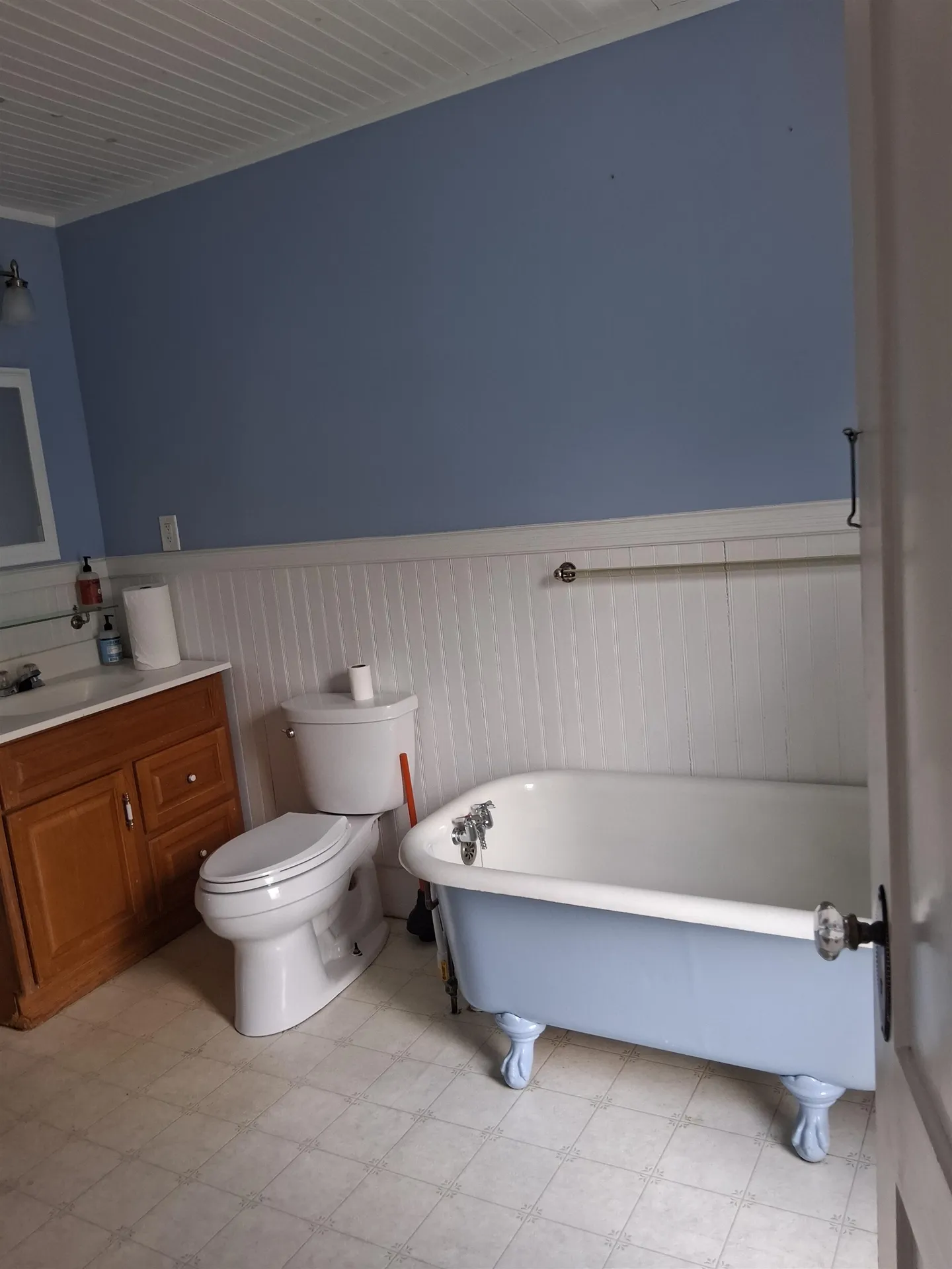 30 Cross Street Littleton NH 03561