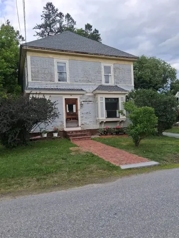 30 Cross Street Littleton NH 03561