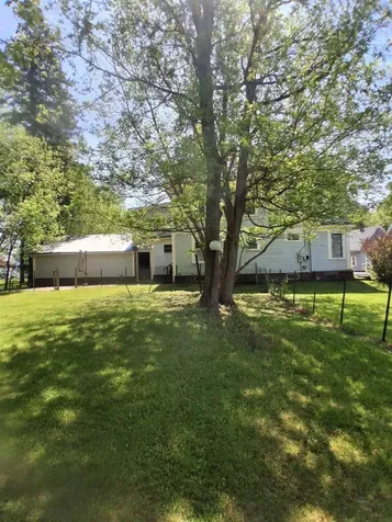 30 Cross Street Littleton NH 03561