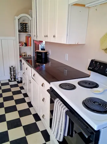 30 Cross Street Littleton NH 03561
